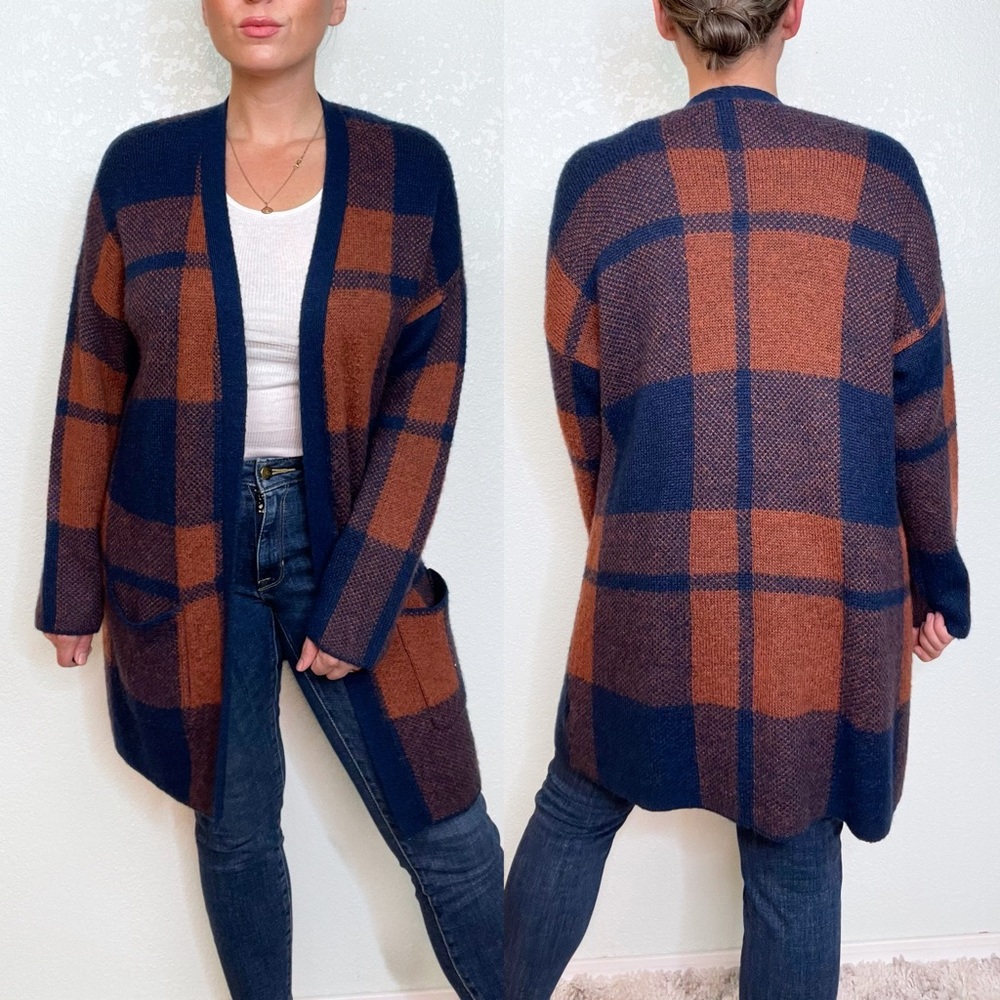 American Eagle Plaid Open Cardigan Navy and Orange